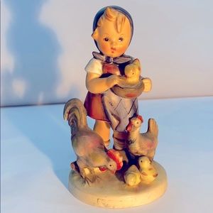 Porcelain figurine by Hummel